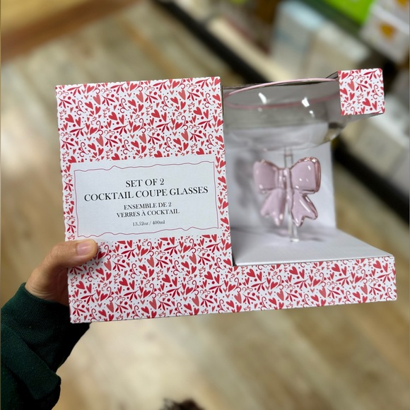 Pink Bow Cocktail Glass Set of 2 NEW - Picture 2 of 2